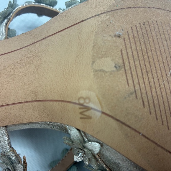 INC International Concepts Gold Metallic Floral Heels Women’s Size 8 - Picture 10 of 16